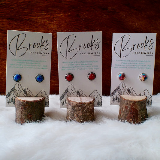 8mm Round Beaded Edge Post Earrings